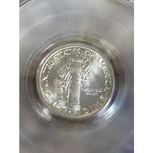 Dimes---Winged Liberty Head or Mercury 1916-1945 -Silver- 1 Dime (4)