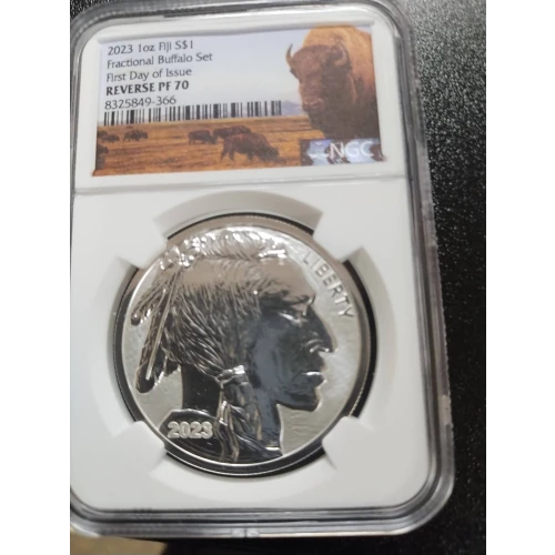 FIJI Silver DOLLAR (2)